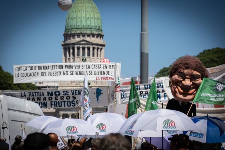 La Patria no se vende (Fotoreportaje)